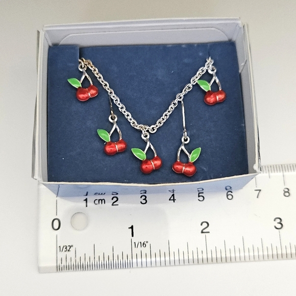 🍒 Cherry Anklet and Earrings Set 🍒 - Picture 6 of 7
